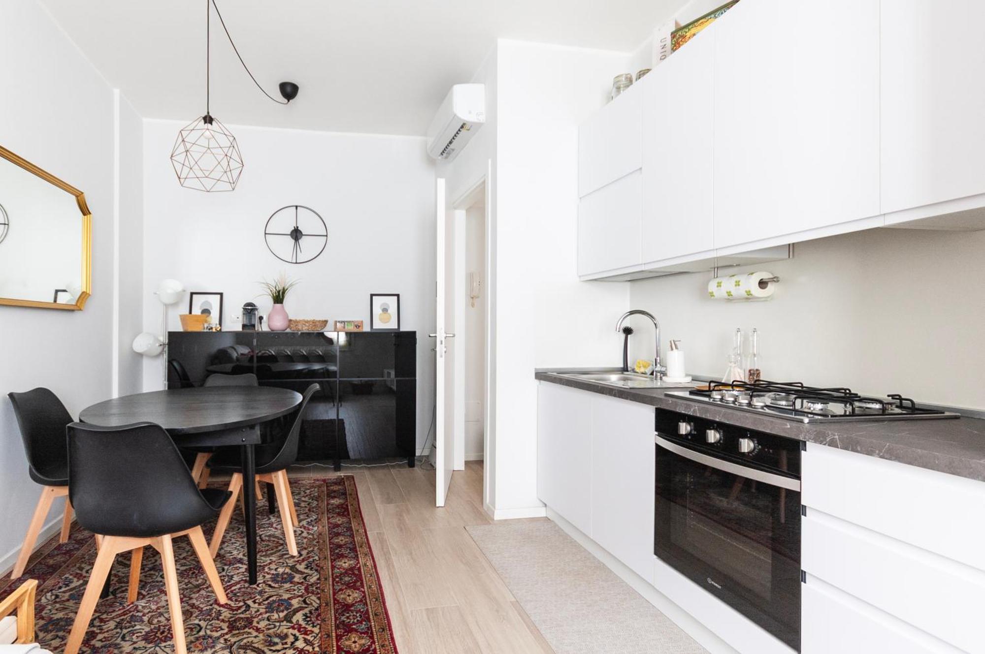 Youhosty - Colonna 59 * Milan